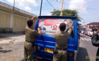 Bawaslu Kulon Progo Tertibkan Stiker/Branding Peserta Pemilu di Angkutan Umum