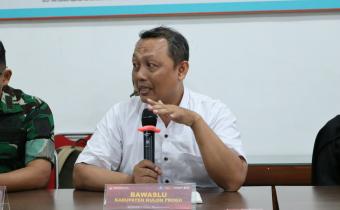 Anggota Bawaslu Kulon Progo, Muh. Isnaini, mengungkapkan pentingnya sosialisasi PDPB kepada masyarakat agar proses pemutakhiran bisa lebih optimal