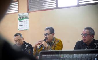 Ketua Bawaslu Kulon Progo, Marwanto, menyampaikan sambutan dalam Rapat Koordinasi Pengawasan PDPB Tahun 2026